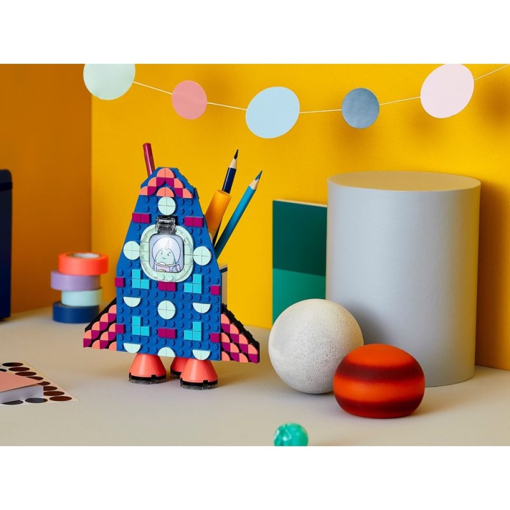 Конструктор LEGO DOTS Подставка для карандашей 41936