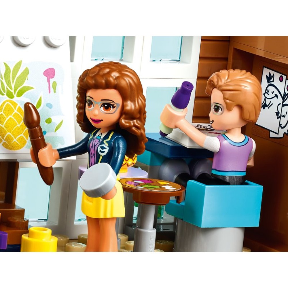 Конструктор LEGO FRIENDS Школа Хартлейк-Сити 41682