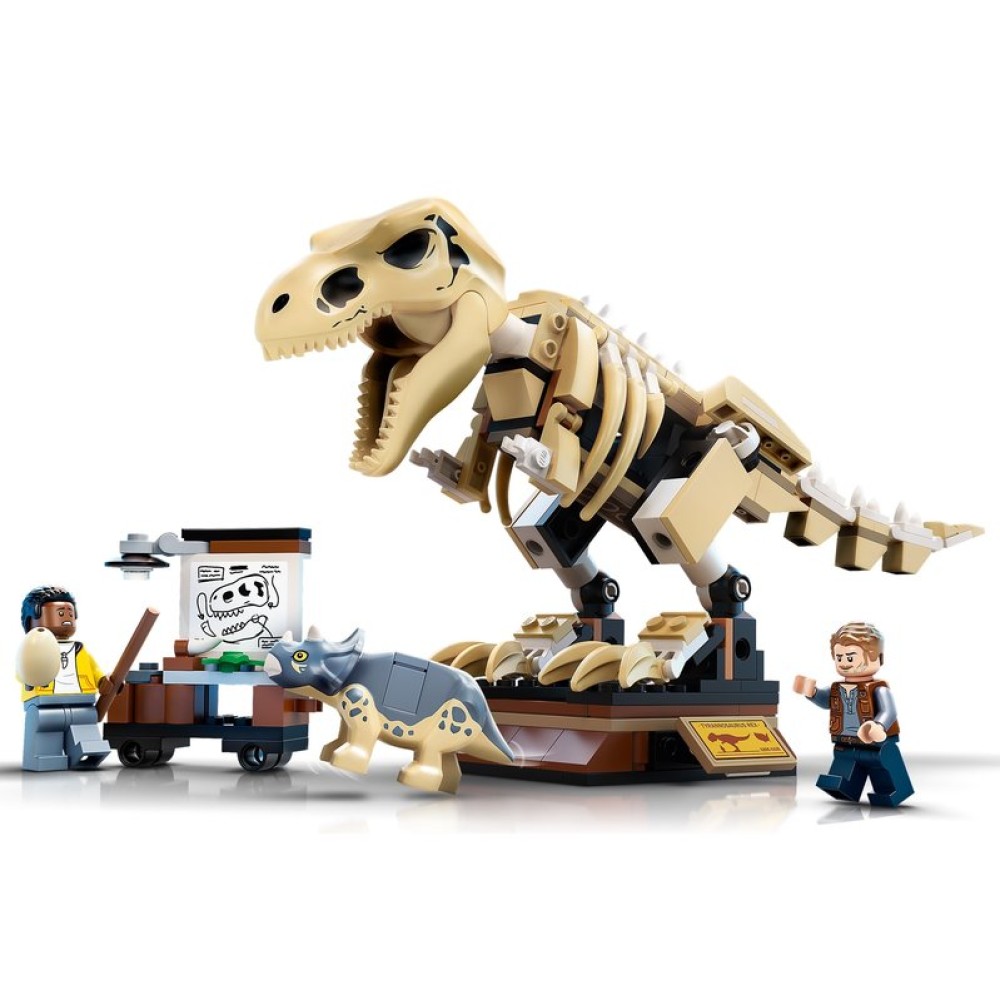 Конструктор LEGO Jurassic World Скелет тираннозавра на выставке 76940