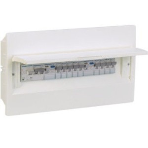 Корпус HAGER Cosmos VR118PD вбудовується 1х18 (біла дверцята)